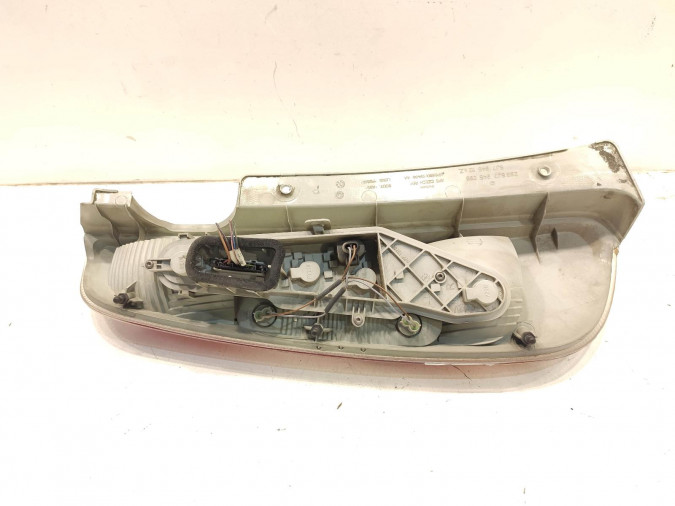 PILOTO TRASERO DERECHO SKODA ROOMSTER 2008