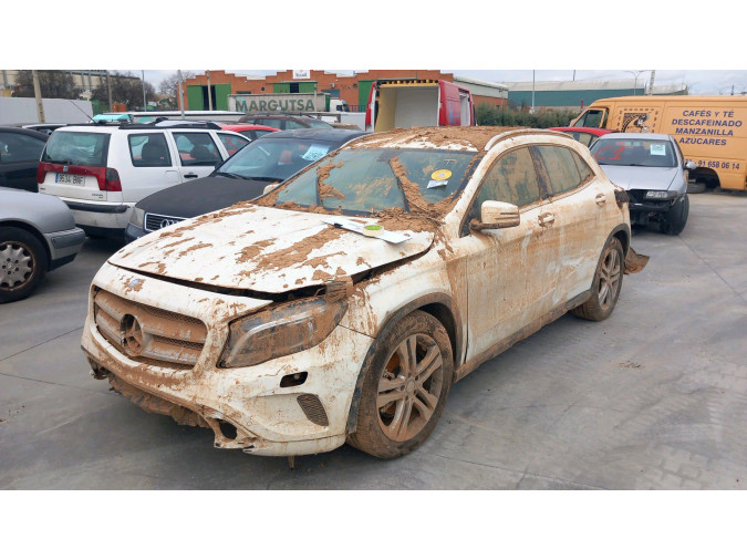 Autorradio MERCEDES GLA 200 CDI / D 2015