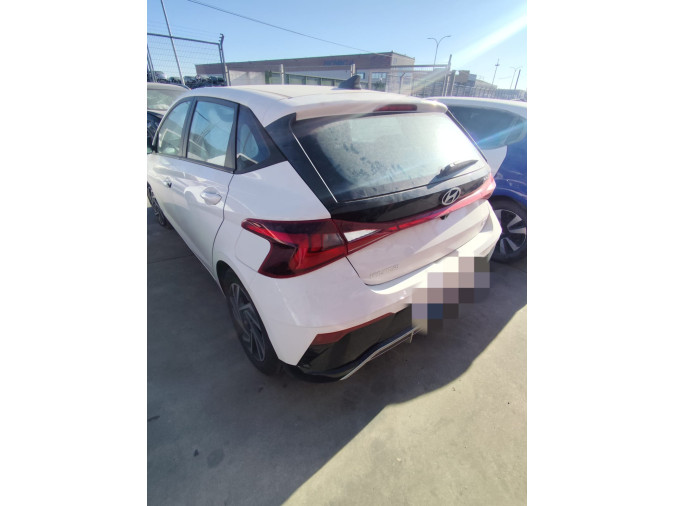 HYUNDAI I20 AÑO 2024. 23.143KM