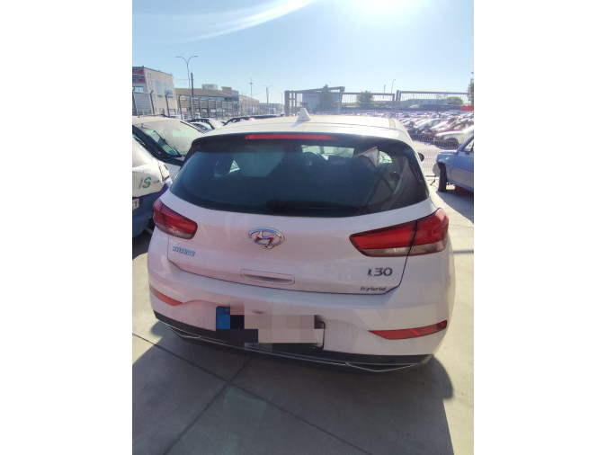 HYUNDAI I30 AÑO 2021