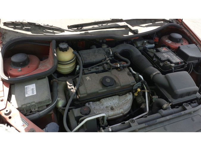 FARO ANTINIEBLA TRASERO IZQUIERDO PEUGEOT 206 2000