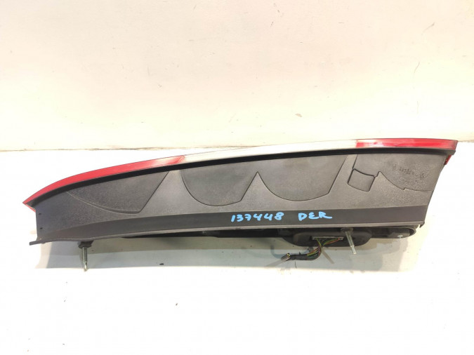 PILOTO TRASERO DERECHO FORD FOCUS C MAX 2004