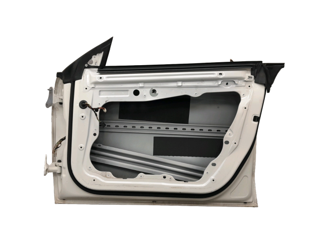 PUERTA DELANTERA DERECHA MERCEDES CLA 220 CDI / D BLANCO 2014