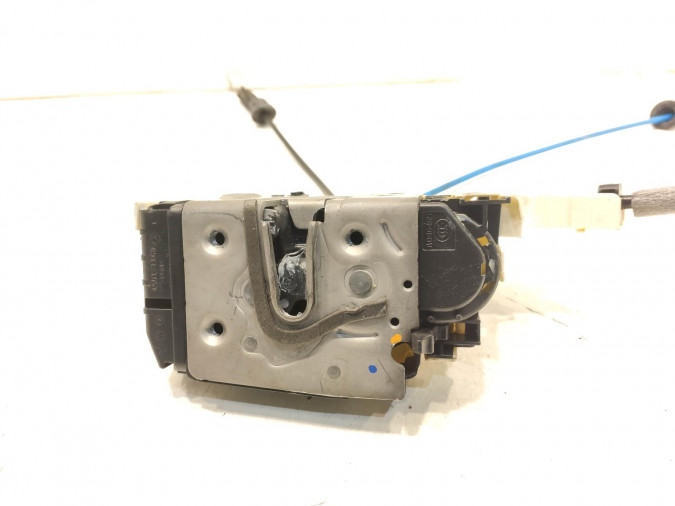CERRADURA PUERTA TRASERA IZQUIERDA MERCEDES C CLASS 2011