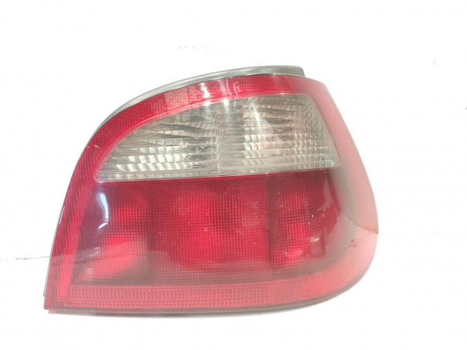 PILOTO TRASERO DERECHO RENAULT MEGANE 2001