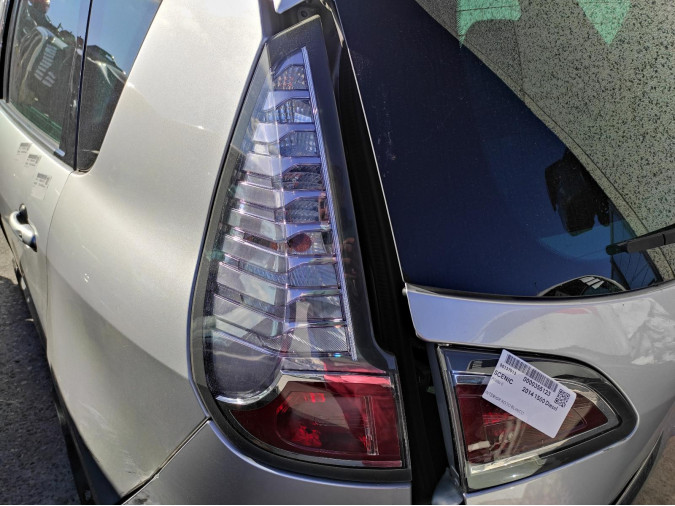 PILOTO TRASERO IZQUIERDO RENAULT SCENIC 2014