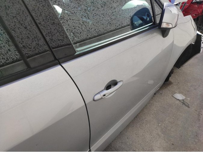 PUERTA DELANTERA DERECHA RENAULT SCENIC 2014