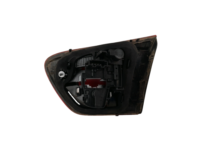 PILOTO TRASERO IZQUIERDO INTERIOR SEAT IBIZA 2014