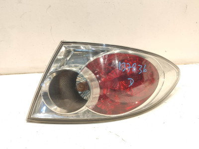 PILOTO TRASERO DERECHO MAZDA 6 2003
