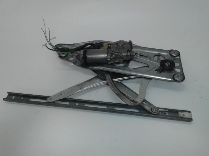 ELEVALUNAS DELANTERO DERECHO MERCEDES CLASE S 1992