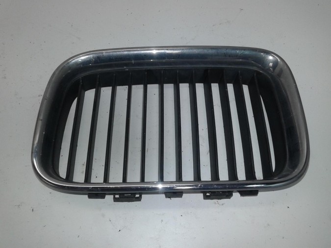 REJILLA SO BMW SERIE 3 1994
