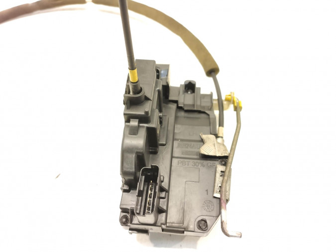 Cerradura puerta trasera derecha FORD MONDEO 1999