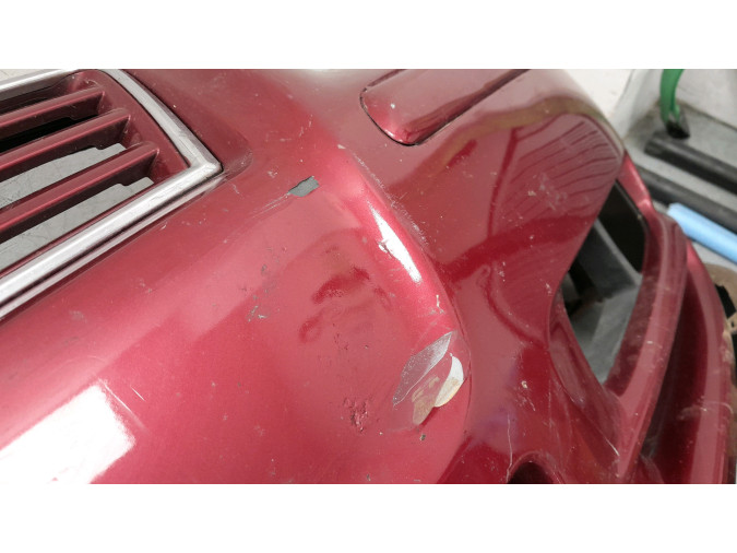 PARAGOLPES DELANTERO TOYOTA AVENSIS ROJO 2003