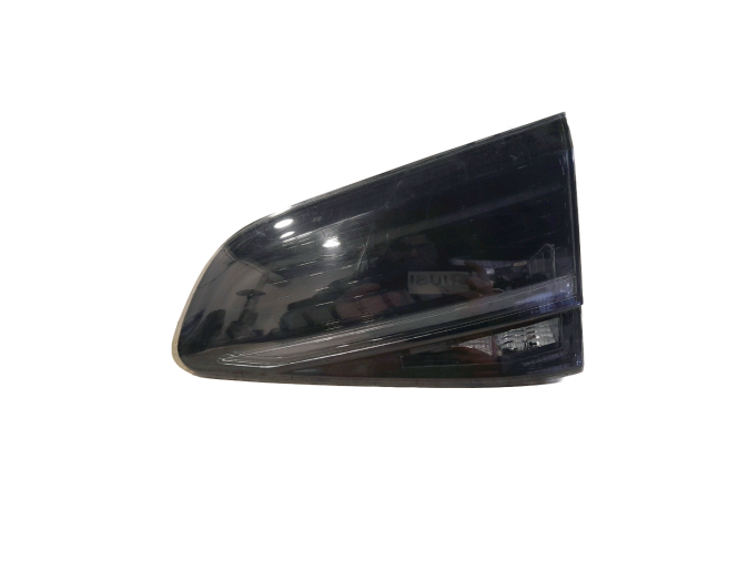 PILOTO TRASERO DERECHO INTERIOR VOLKSWAGEN GOLF 2013