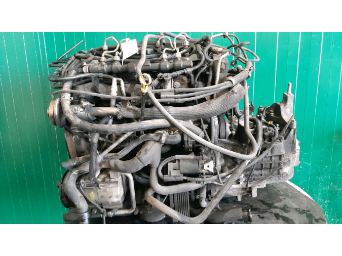 MOTOR CON ACCESORIOS Y CAJA DE CAMBIOS PEUGEOT EXPERT