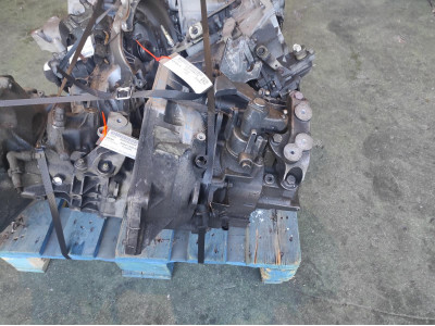 CAJA CAMBIOS RENAULT CLASE M 2010