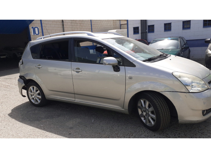Autorradio TOYOTA COROLLA VERSO 2005