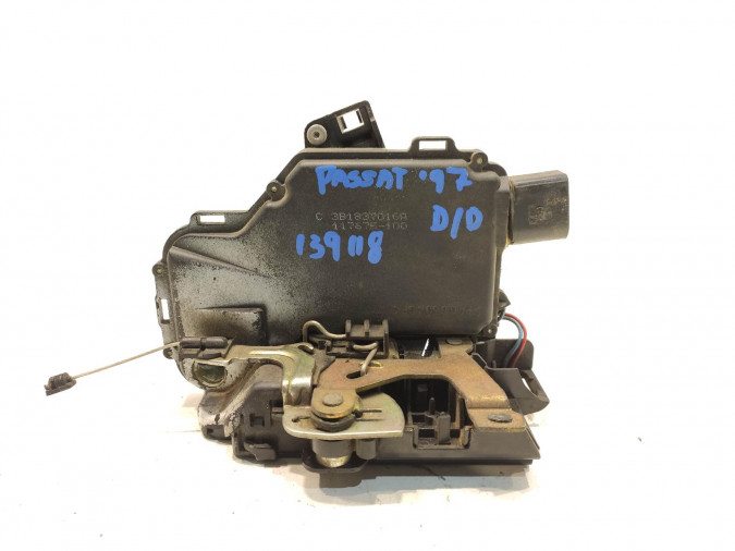 CERRADURA PUERTA DELANTERA DERECHA VOLKSWAGEN POLO 1997