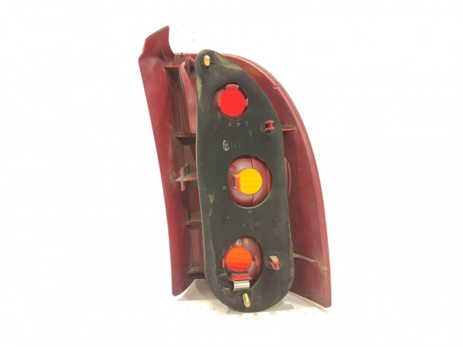 PILOTO TRASERO IZQUIERDO RENAULT MEGANE 2002
