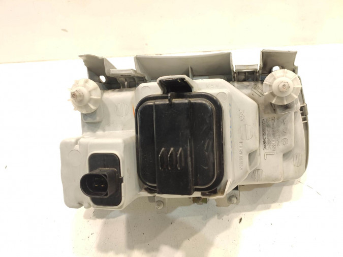 FARO DELANTERO IZQUIERDO VOLKSWAGEN POLO 1997