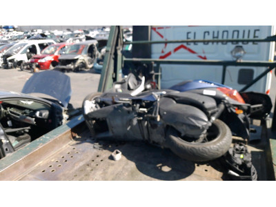 SOPORTE BAUL GIVI XMAX YAMAHA X-MAX 2019