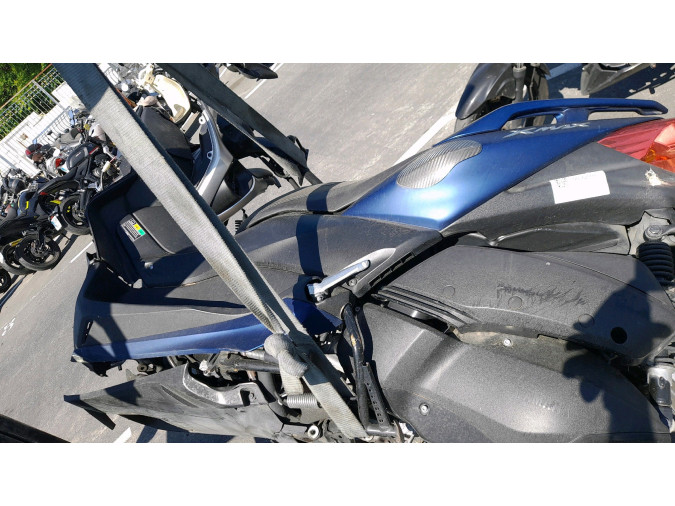 SOPORTE BAUL GIVI XMAX YAMAHA X-MAX 2019