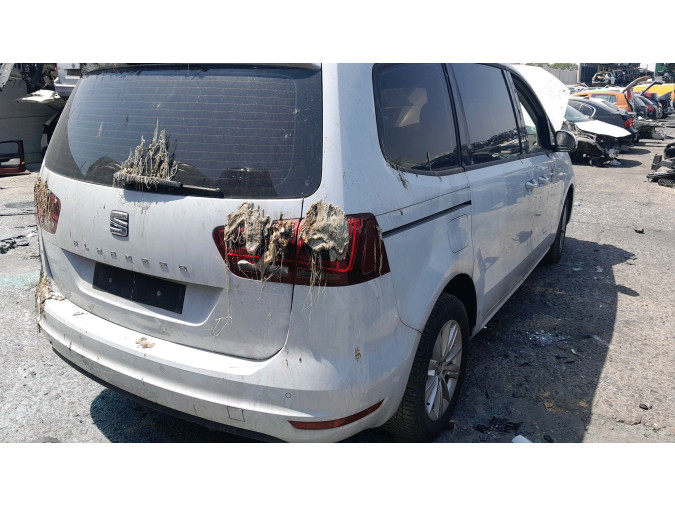 PILOTO TRASERO CENTRAL SEAT ALHAMBRA 2018