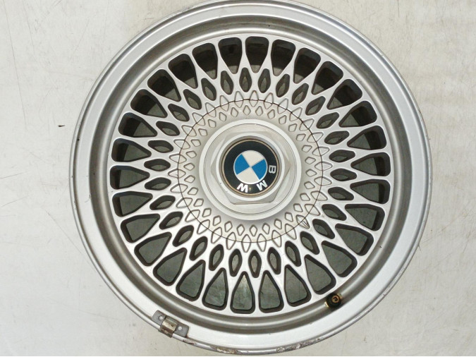 LLANTA SO BMW SERIE 3 1991
