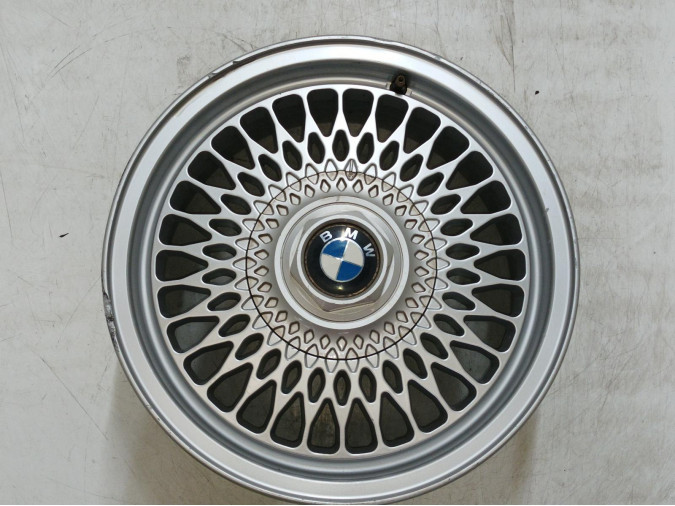 LLANTA SO BMW SERIE 3 1991