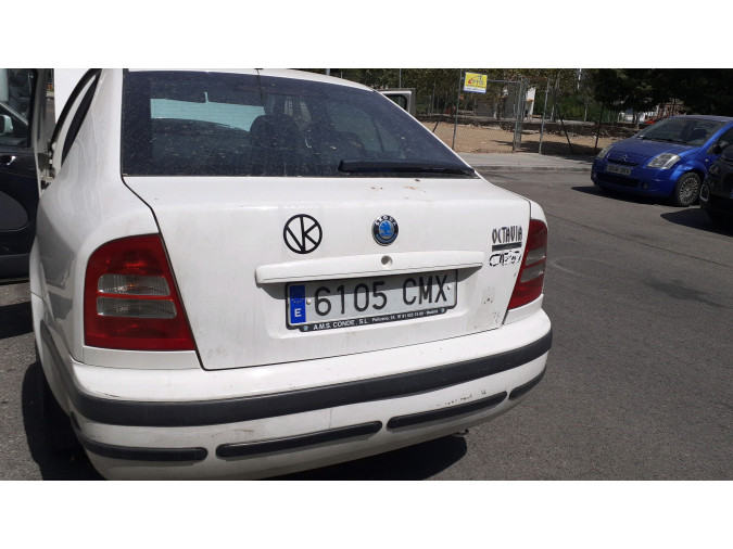 FARO DELANTERO IZQUIERDO SKODA OCTAVIA 2003