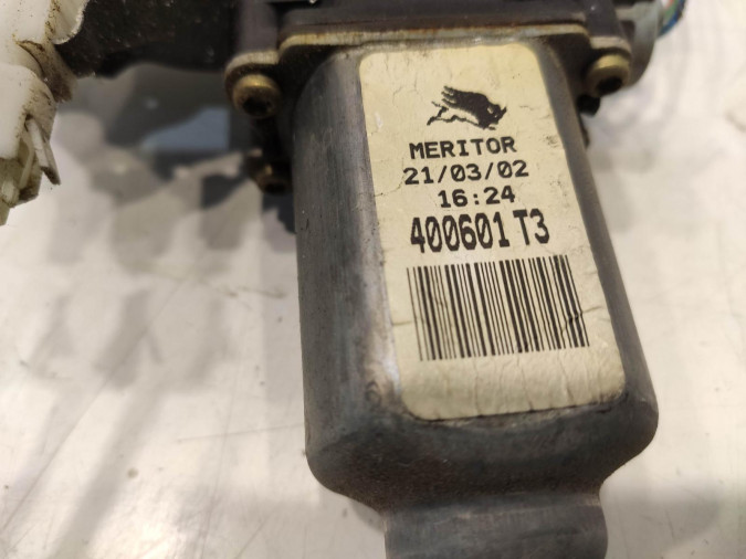 ELEVALUNAS DELANTERO IZQUIERDO NISSAN ALMERA 2002