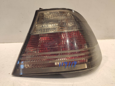 PILOTO TRASERO DERECHO BMW SERIE 3 2001