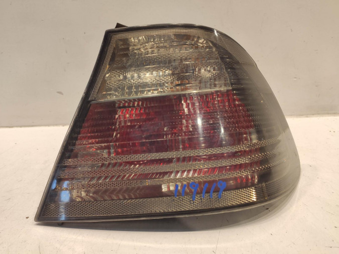 PILOTO TRASERO DERECHO BMW SERIE 3 2001