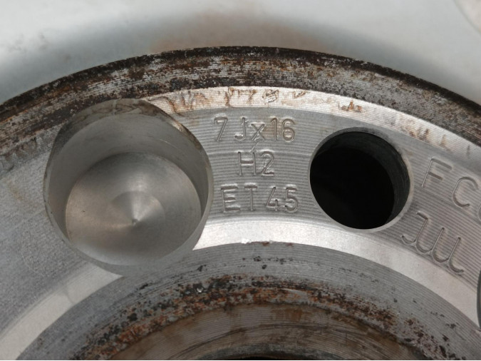 LLANTA SO AUDI A4 2004