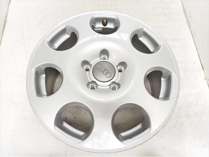 LLANTA SO AUDI A4 2004