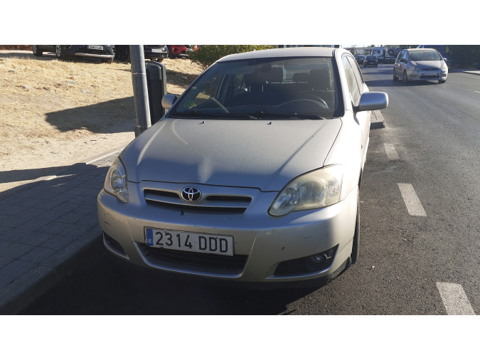 PARAGOLPES DELANTERO TOYOTA COROLLA 2004