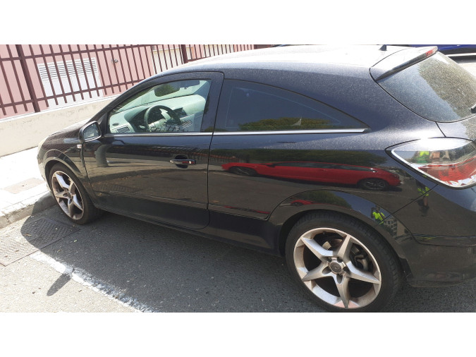 FARO ANTINIEBLA DERECHO OPEL ASTRA GTC 2005