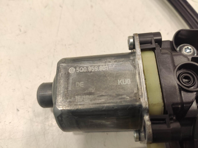 ELEVALUNAS TRASERO IZQUIERDO AUDI A3 2018