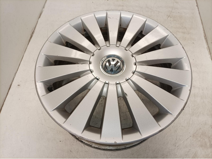 LLANTA SO VOLKSWAGEN PASSAT 2010