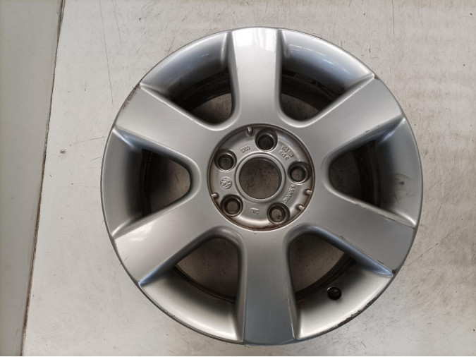 LLANTA SO VOLKSWAGEN GOLF 2009
