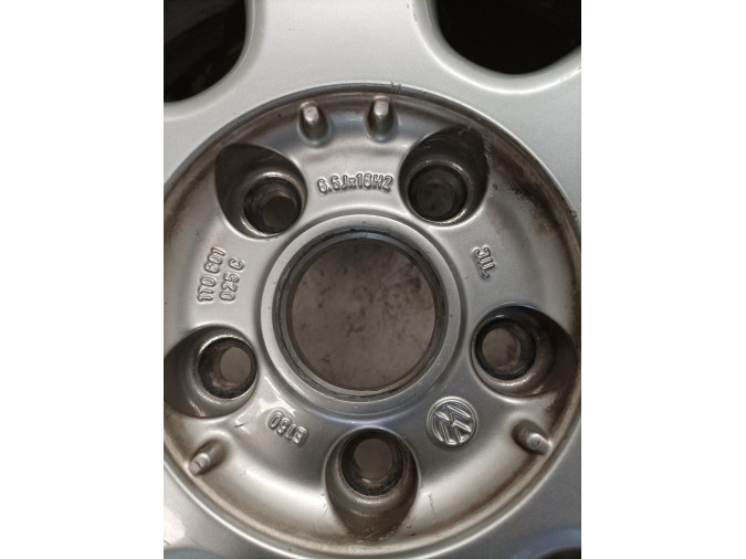 LLANTA SO VOLKSWAGEN GOLF 2009