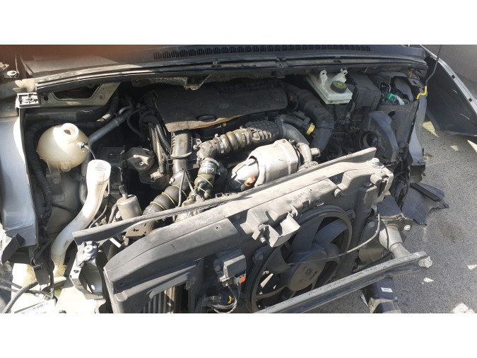 PUERTA TRASERA DERECHA PEUGEOT 3008 2015