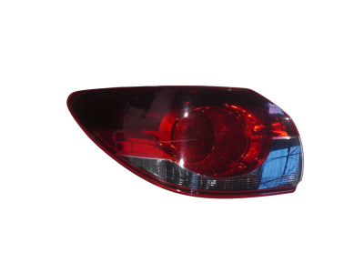 PILOTO TRASERO IZQUIERDO EXTERIOR MAZDA 6 2013