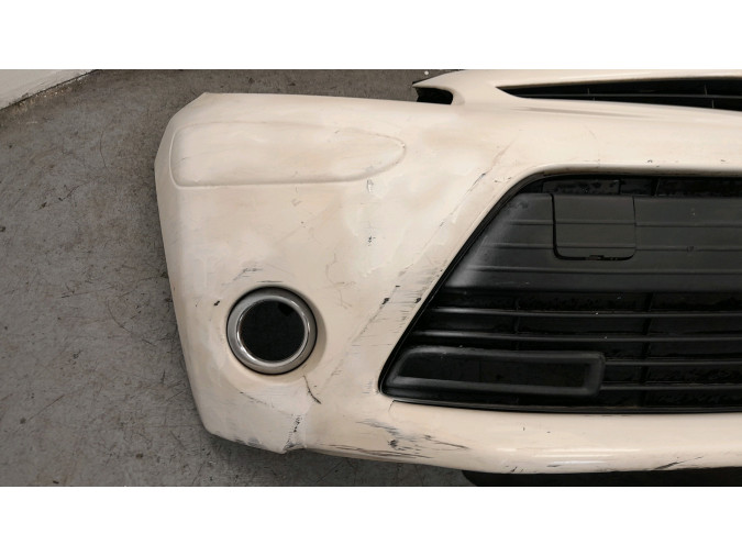 PARAGOLPES DELANTERO TOYOTA AYGO BLANCO 2012