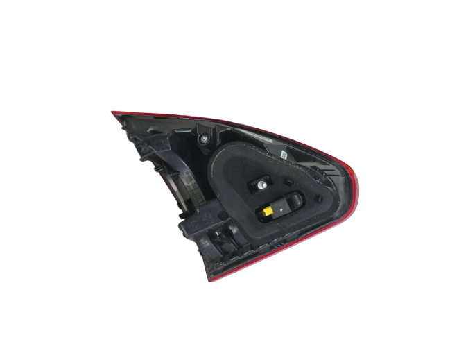 PILOTO TRASERO DERECHO INTERIOR PEUGEOT 2008 THP 2018