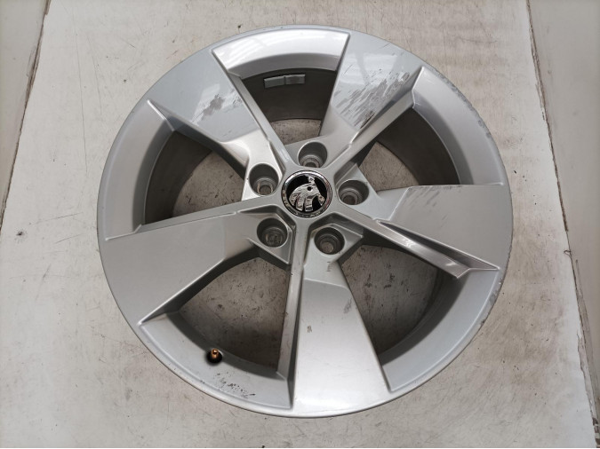 LLANTA SO SKODA YETI 2014