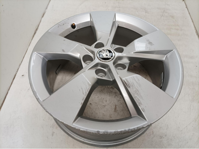 LLANTA SO SKODA YETI 2014