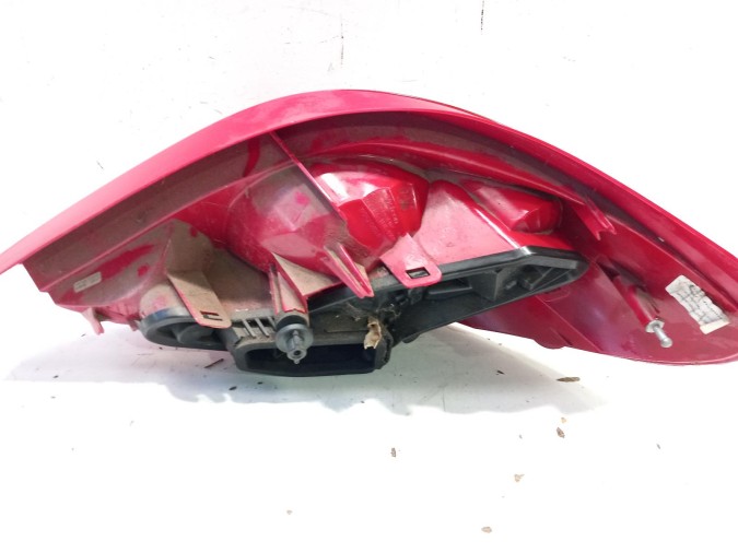PILOTO TRASERO IZQUIERDO PEUGEOT 207 2007