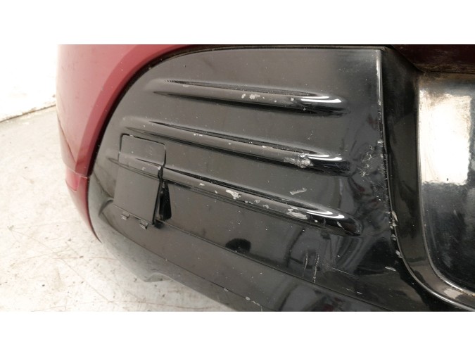 PARAGOLPES TRASERO RENAULT CLIO ROJO 2018