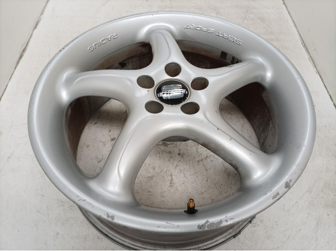 LLANTA SO SEAT LEON 2000
